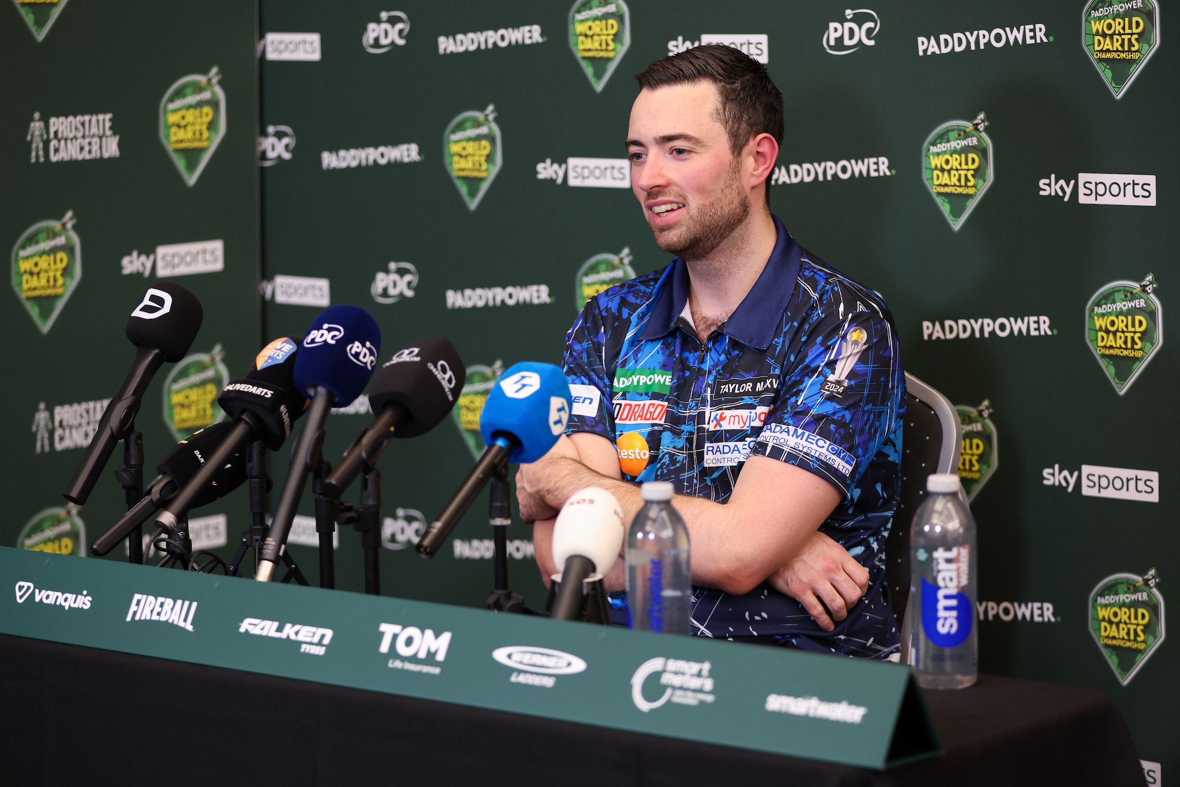 Luke Humphries in actie tijdens de Winmau World Masters 2026