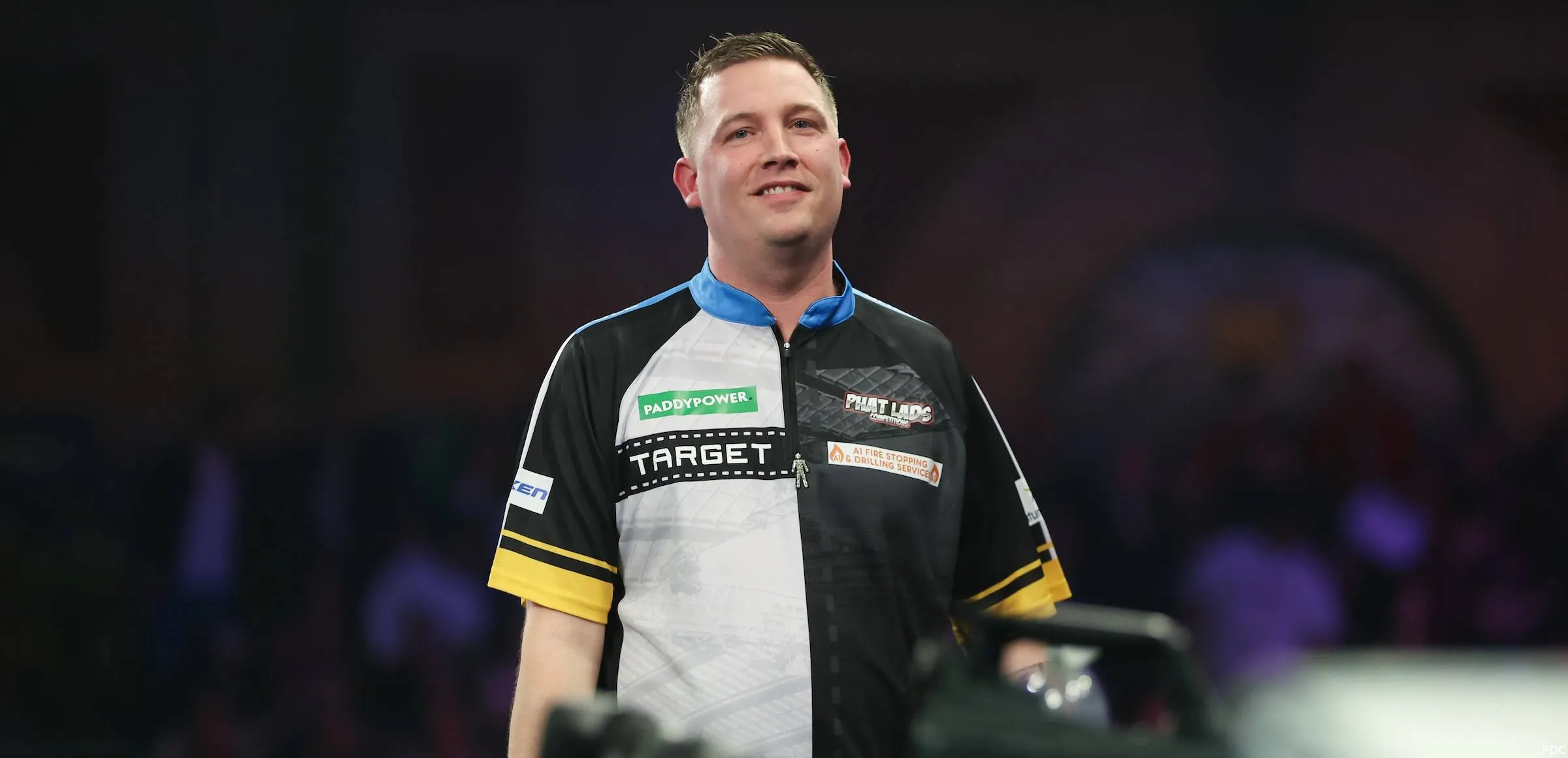 Chris Dobey viert zijn overwinning op Players Championship Three in Wigan
